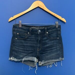{American Eagle} denim high-rise short shorts women's size 6